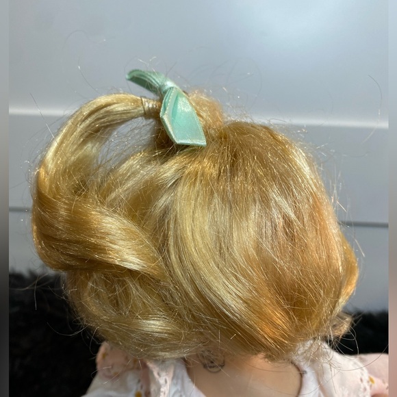 Geppeddo Pink Floral Porcelain Doll 12" Collectible Like New - Picture 6 of 8